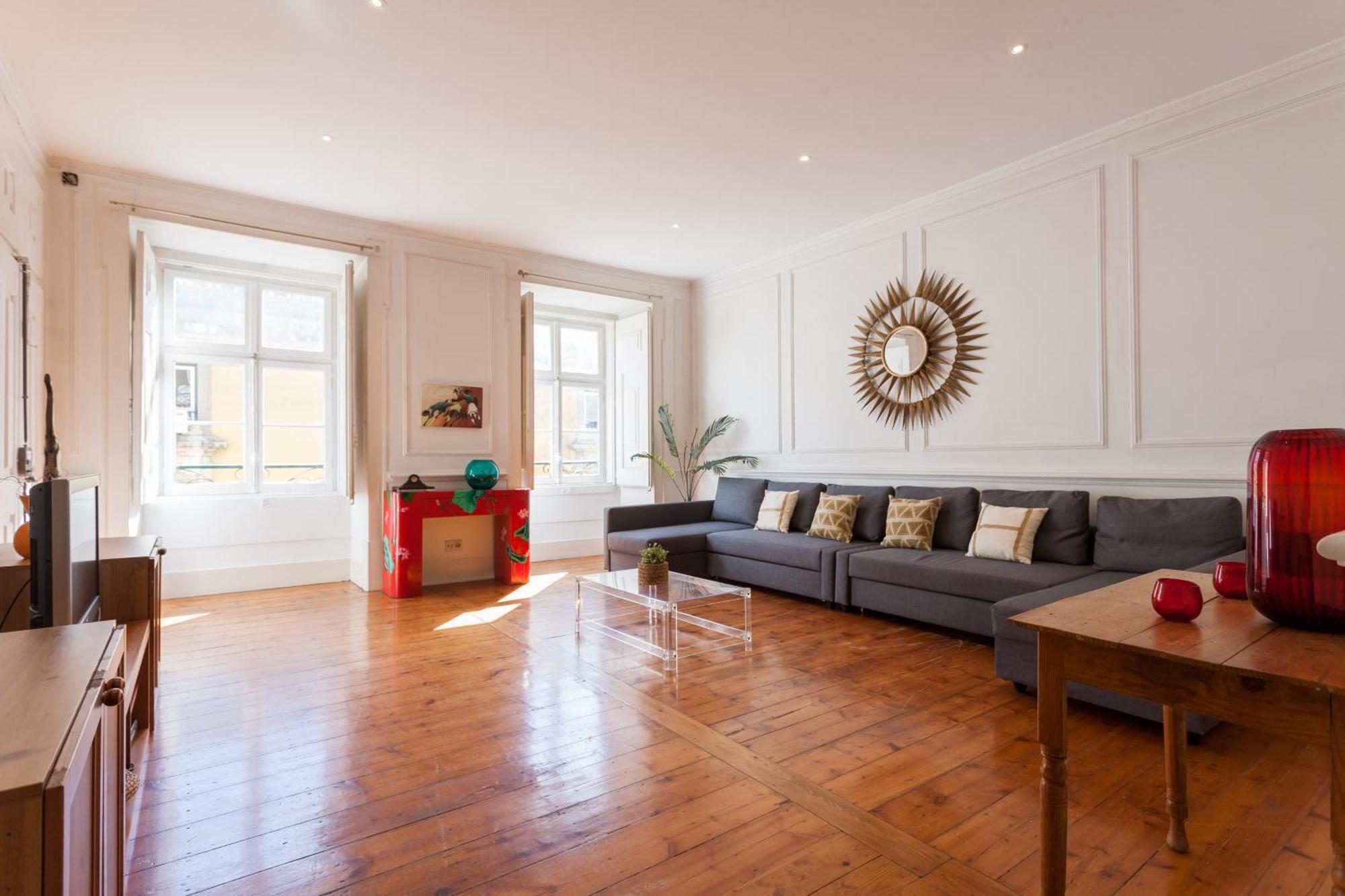 Tejo Vintage Three-Bedroom Apartment - By Lu Holidays Lisbon Luaran gambar